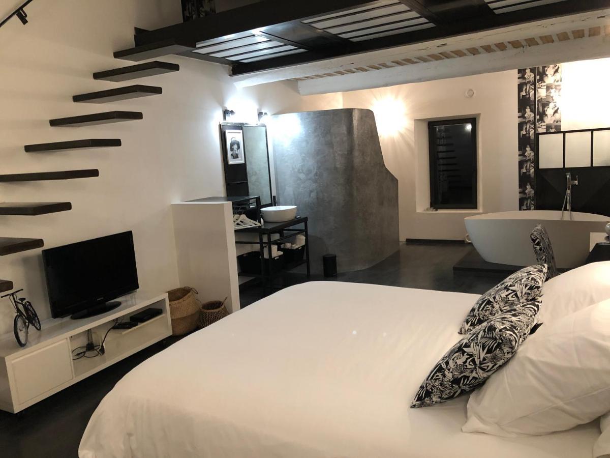 B&B Dans Mas En Pierres Robion en Luberon Exterior photo
