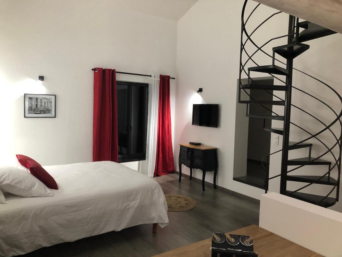 B&B Dans Mas En Pierres Robion en Luberon Exterior photo