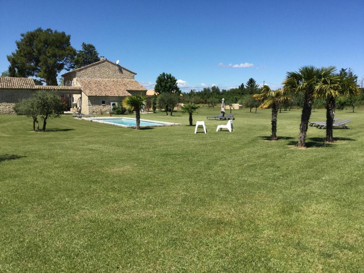 B&B Dans Mas En Pierres Robion en Luberon Exterior photo